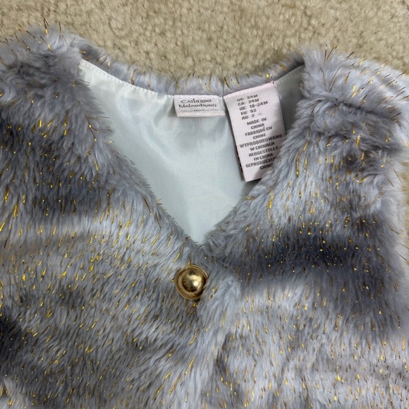 Girls toddler faux fur vest - Picture 2 of 5